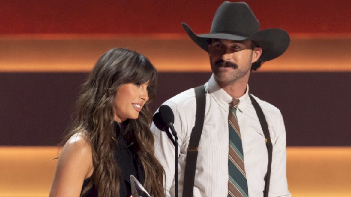 ‘you-look-like-you’-set-a-cma-awards-record,-ella-langley