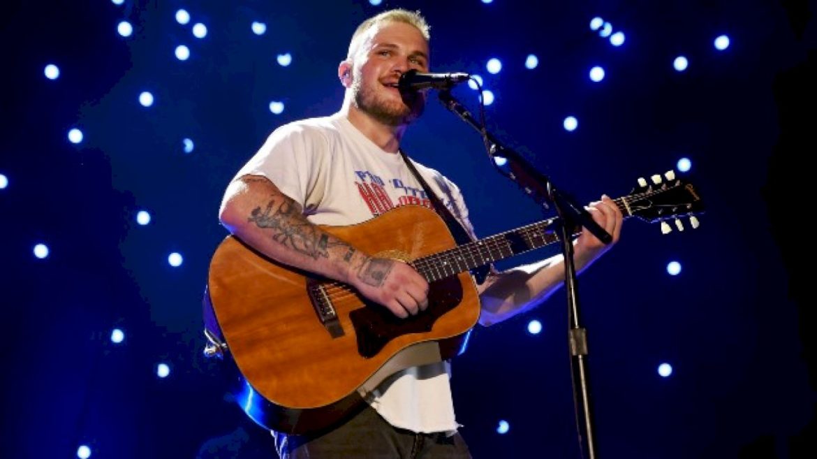 zach-bryan-announces-with-heaven-on-tour-for-2026