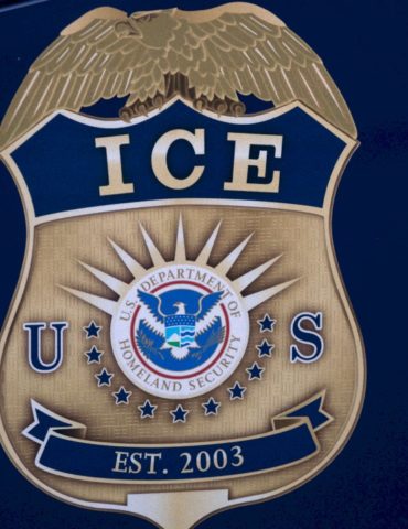 houston-church-employee-charged-with-posing-as-ice-agent-to-allegedly-extort-money-from-woman