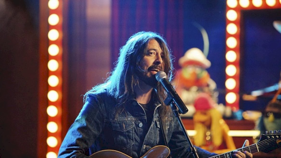 foo-fighters-share-hand-drawn-picture-of-﻿’amazon-music-live’﻿-stage-design