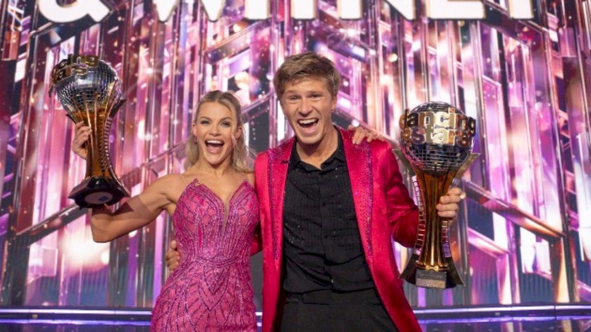 ‘dancing-with-the-stars’-season-34:-robert-irwin,-witney-carson-win-the-mirrorball-trophy
