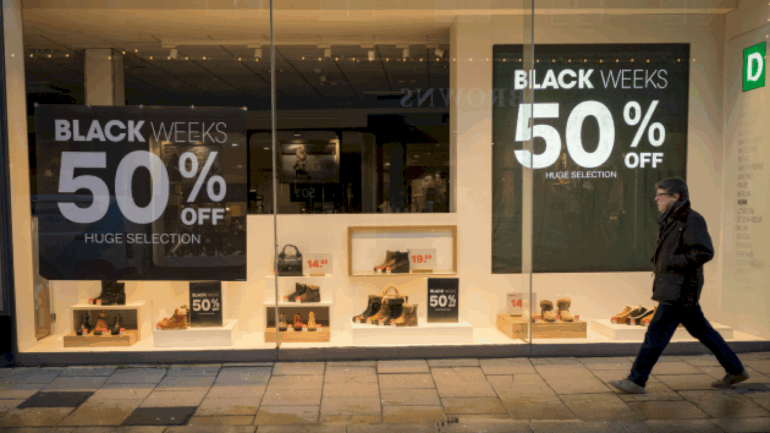 black-friday-online-shopping-expected-to-hit-record-high,-data-shows