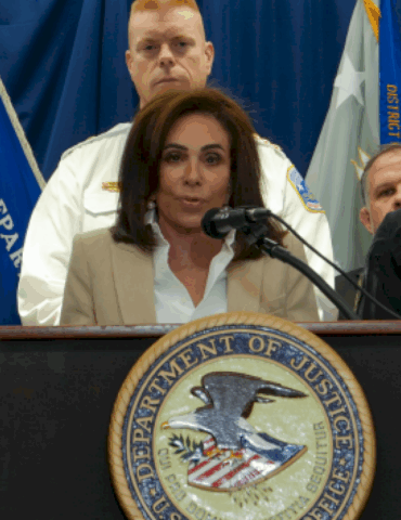 dc-national-guard-shooting-suspect-to-be-charged-with-first-degree-murder,-pirro-says