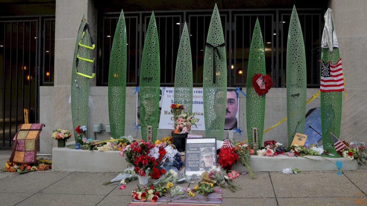 suspect-in-dc-shooting-of-2-national-guard-members-formally-charged-with-murder