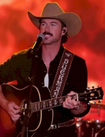 riley-green,-keith-urban,-the-red-clay-strays-to-headline-country-thunder-wisconsin