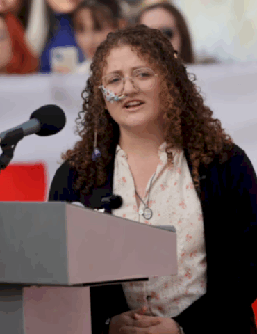 animal-rights-activist-sentenced-to-jail-after-stealing-4-chickens-from-slaughterhouse