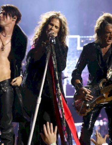 aerosmith-&-yungblud-release-‘wild-woman’-featuring-lainey-wilson