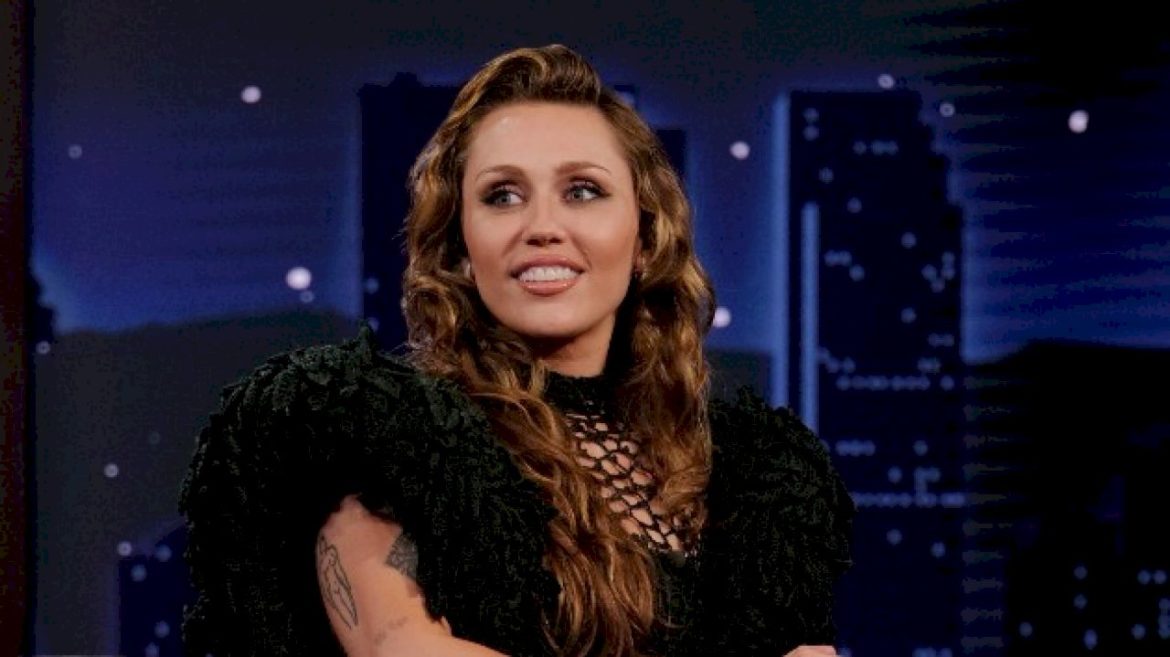 miley-cyrus-reveals-unusual-phobia-affecting-her-daily-life