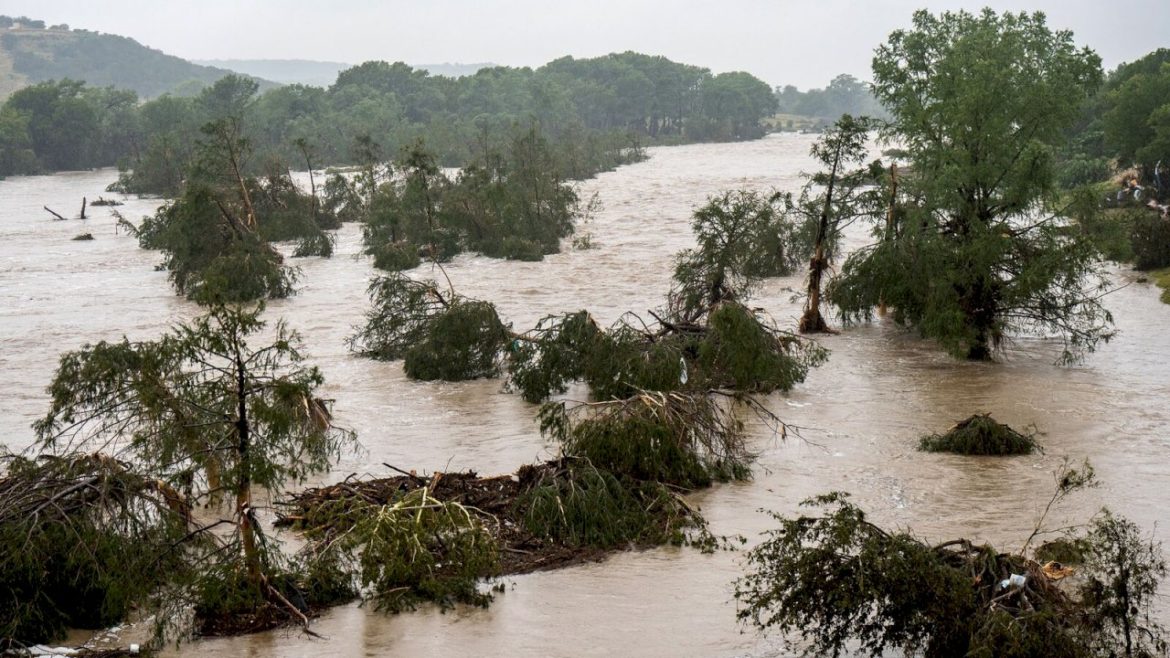 texas-flooding-911-calls-from-hard-hit-kerr-county-released:-‘distressing’