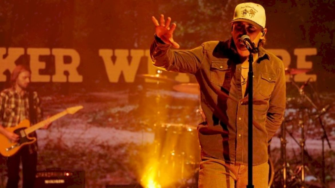 new-music-friday:-tucker-wetmore,-luke-combs-and-more