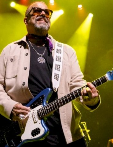 raul-malo,-singer-of-’90s-hitmakers-the-mavericks,-dead-at-60
