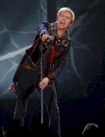 trailer-for-new-uk-david-bowie-documentary-released