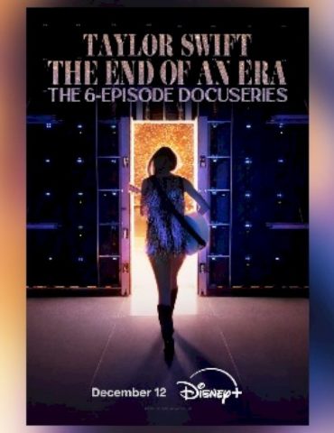 in-new-docuseries,-see-taylor-swift-surprise-dancers-and-crew-with-hefty-bonuses