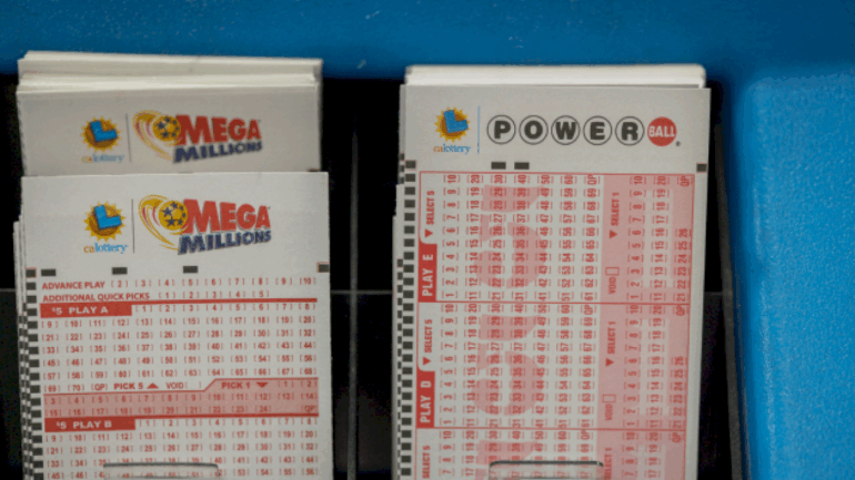 powerball-jackpot-surges-to-$1-billion-ahead-of-saturday-drawing