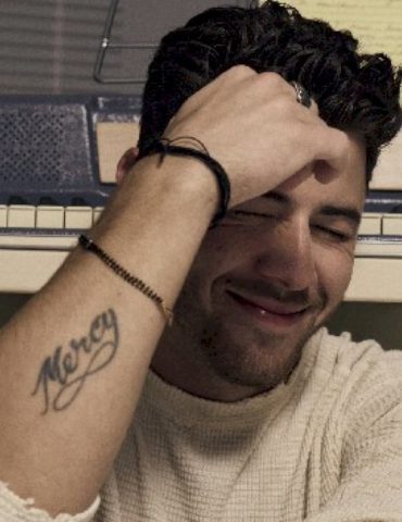 nick-jonas-ushering-in-2026-with-a-new-song