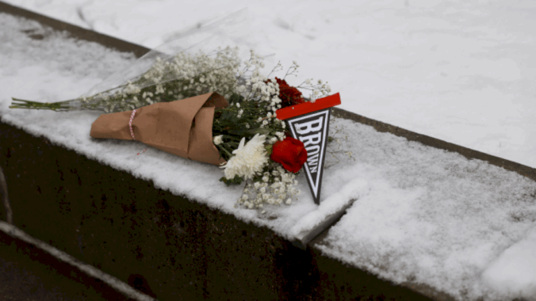 anxiety-level-‘has-risen’-amid-manhunt-in-brown-mass-shooting,-mayor-says