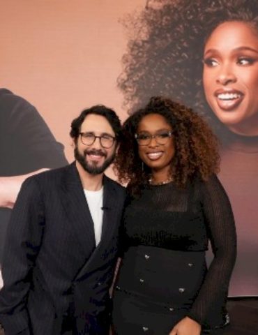 josh-groban-confirms-north-american-tour-with-special-guest-jennifer-hudson