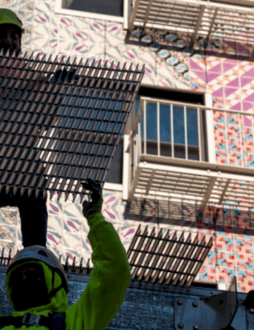 us-economy-flashes-warning-signs-in-new-data,-some-analysts-say