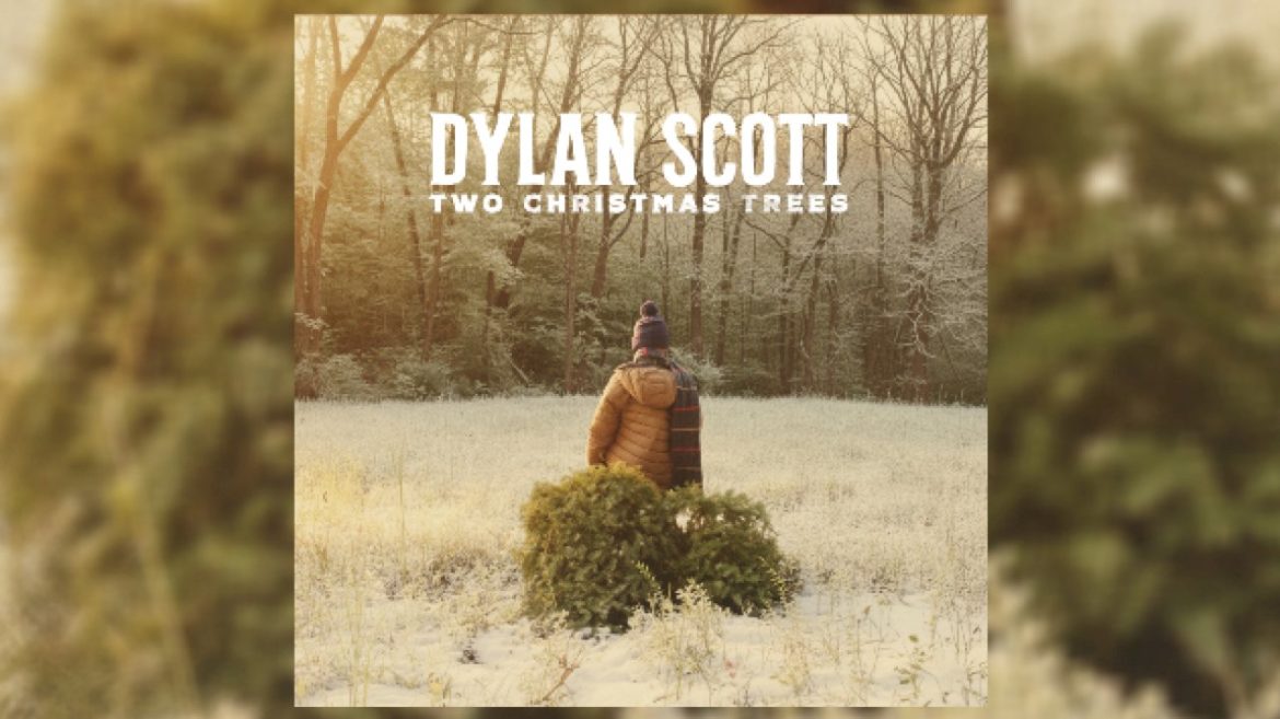 dylan-scott-brings-three-generations-together-for-‘two-christmas-trees’