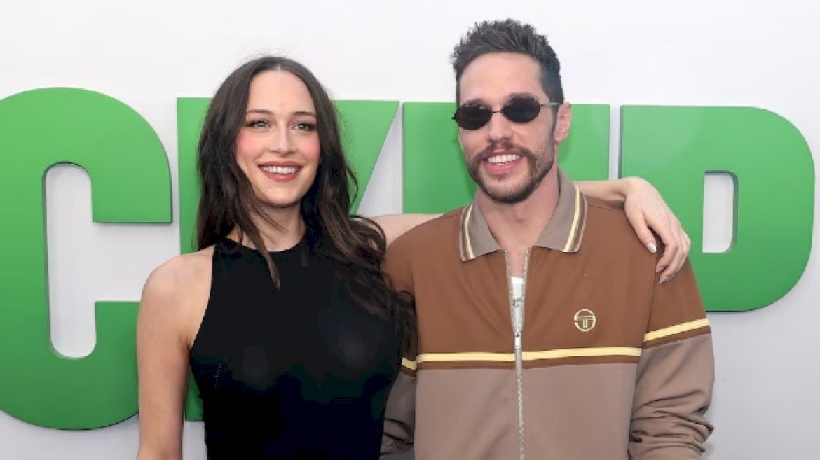 pete-davidson-and-elsie-hewitt-welcome-1st-child:-‘overflowing-with-love’