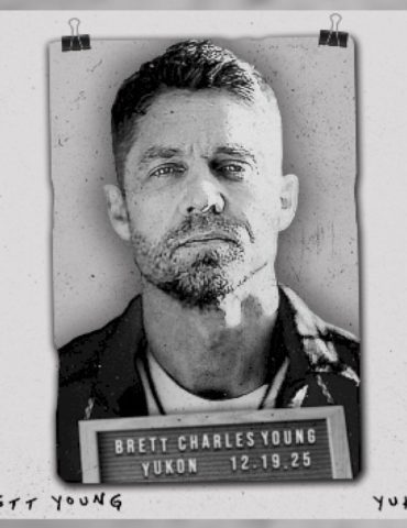 brett-young-covers-justin-bieber’s-‘yukon’