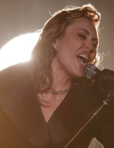 miley-cyrus-to-be-honored-at-palm-springs-international-film-awards