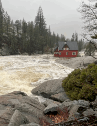1-dead-in-redding-as-dangerous-rain,-flooding-threaten-parts-of-northern-california