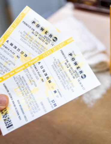powerball-jackpot-climbs-to-$1.6-billion-ahead-of-next-drawing