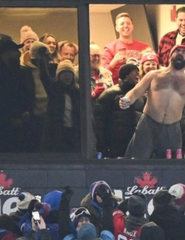 jason-kelce-says-‘we’ll-see’-if-he-keeps-his-shirt-on-at-taylor-and-travis’-wedding