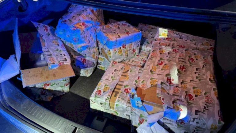 police-seize-55-pounds-of-meth-wrapped-as-christmas-presents-in-kentucky-drug-bust