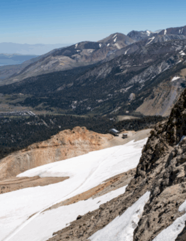 2-ski-patrollers-injured-in-avalanche-while-conducting-avalanche-mitigation-work-at-california-ski-resort