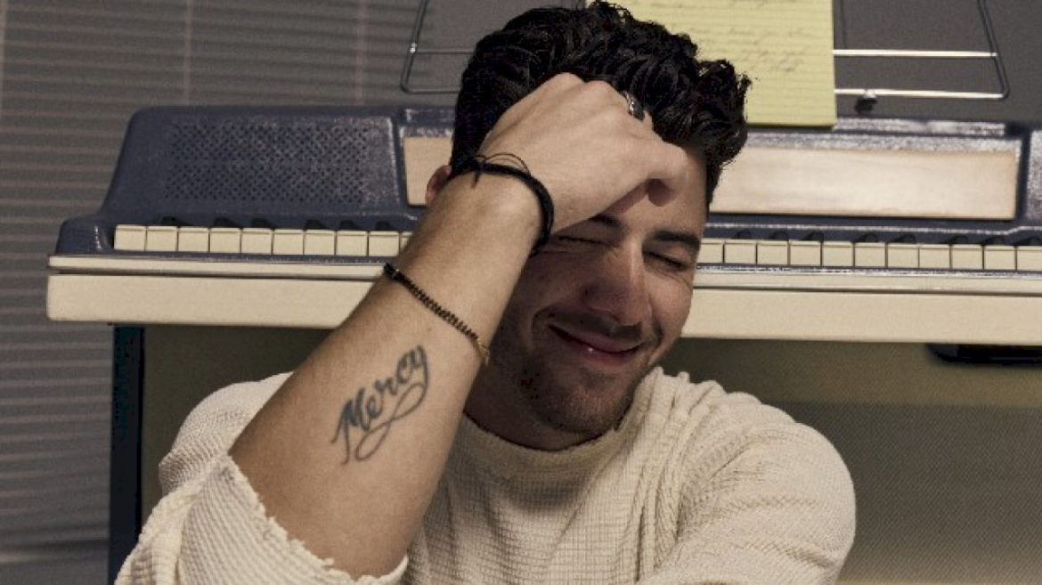 nick-jonas’-new-single-‘gut-punch’-is-out-now