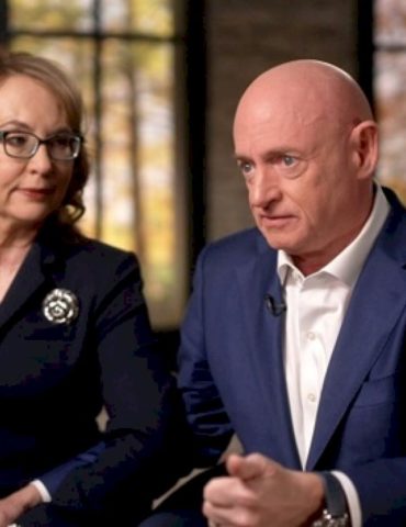 ‘absolutely-not’:-kelly-says-he-wouldn’t-change-troop-message-or-‘back-down’-after-censure