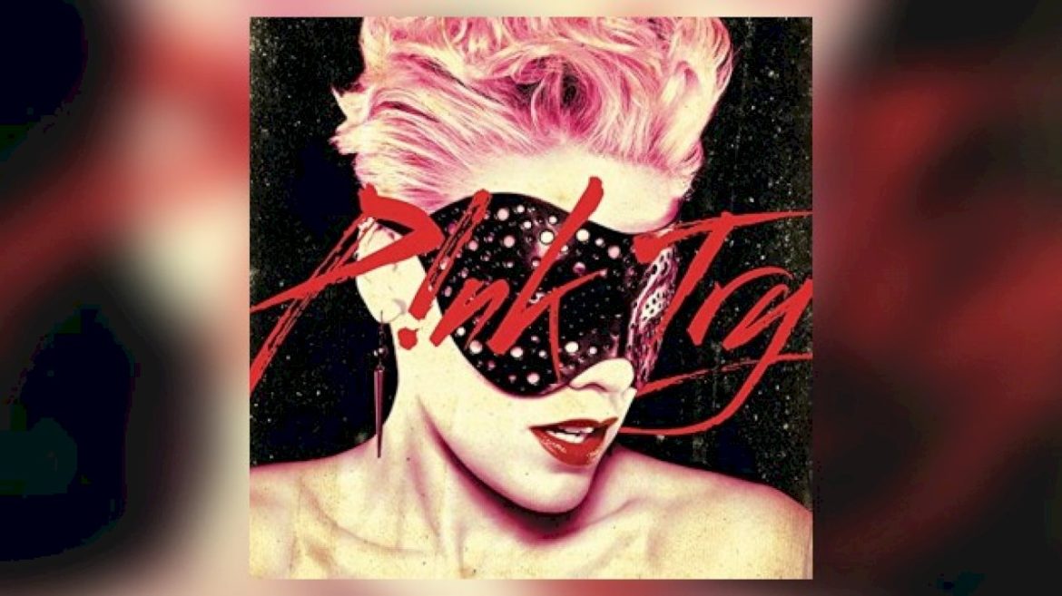 pink-says-‘try’-hitting-a-billion-streams-is-‘wild’