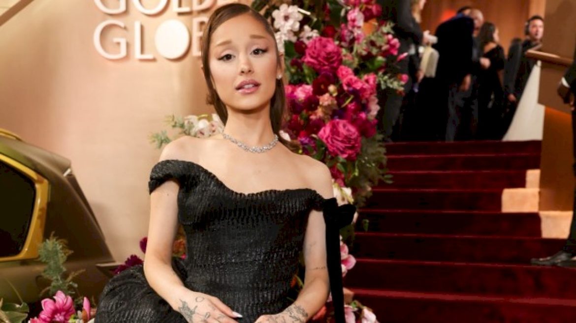 ariana-grande-‘open’-to-being-in-jennifer-lawrence-&-emma-stone’s-miss-piggy-movie