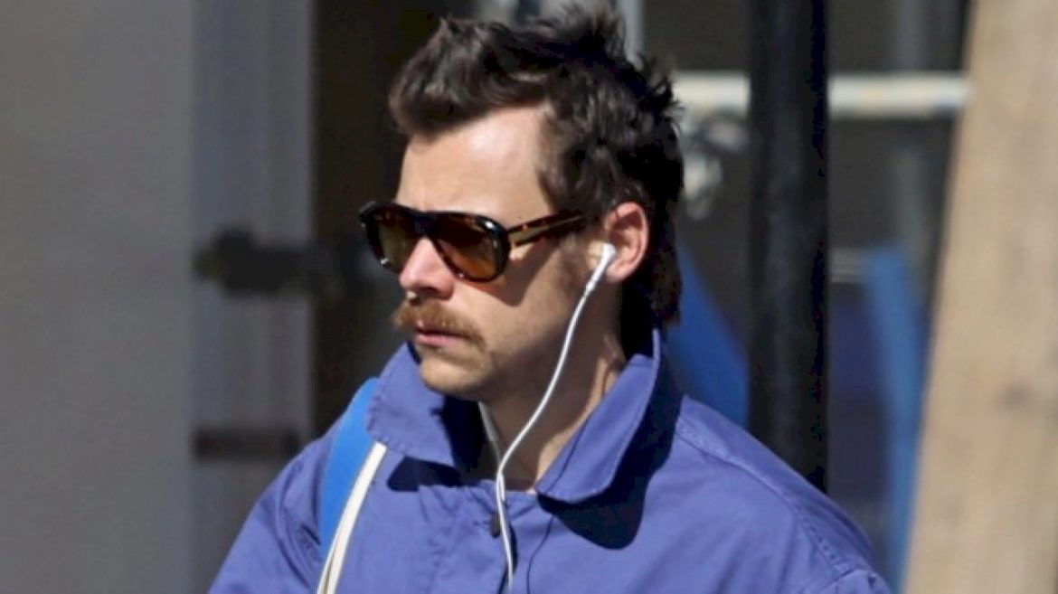 cryptic-harry-styles-website-offers-more-proof-that-he’s-about-to-return