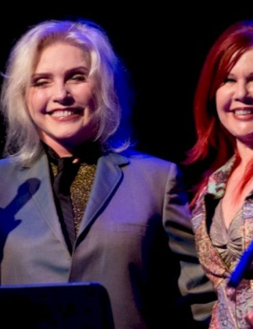 debbie-harry,-kate-pierson-to-perform-at-annual-tibet-house-benefit-concert