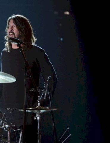 dave-grohl-to-join-ed-sheeran-for-﻿﻿’drive’-performance-on-﻿’kimmel’