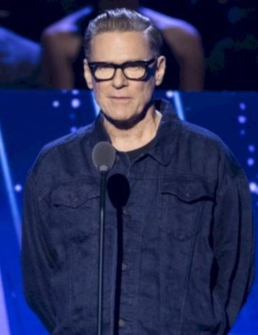 bryan-adams-contributing-three-songs-to-animated-film-‘charlie-the-wonderdog’