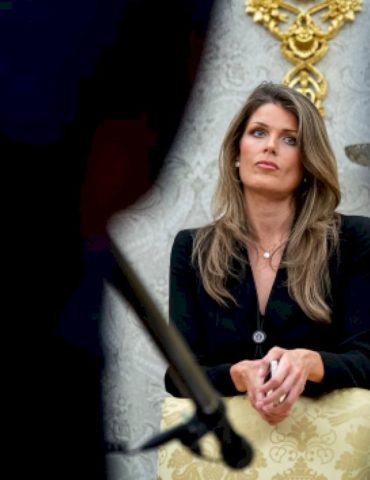 doj-officials-slam-judge-for-questioning-lindsey-halligan’s-status-as-us-attorney