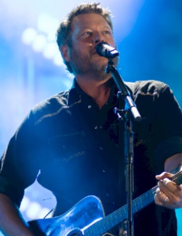 blake-shelton’s-putting-dry-january-in-jeopardy-with-his-vegas-residency