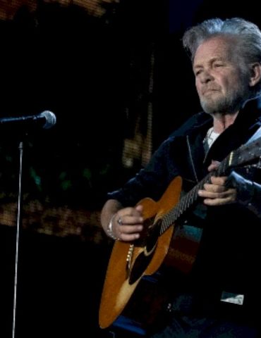 john-mellencamp-jukebox-musical-to-get-world-premiere-in-october