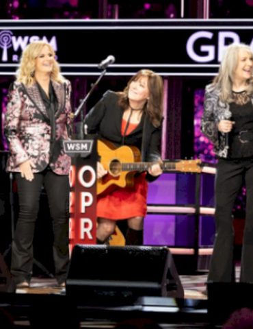 the-women-of-the-’90s-show-up-for-suzy-bogguss-at-the-opry