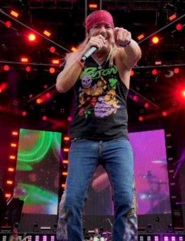 poison-band-member-says-40th-anniversary-tour-thwarted-by-bret-michaels’-money-demands