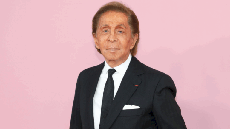 valentino,-fashion-designer-to-stars,-has-died-at-age-93