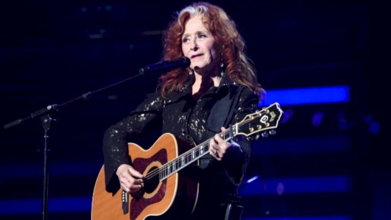 bonnie-raitt-to-play-brandi-carlile’s-echoes-through-the-canyon-concerts