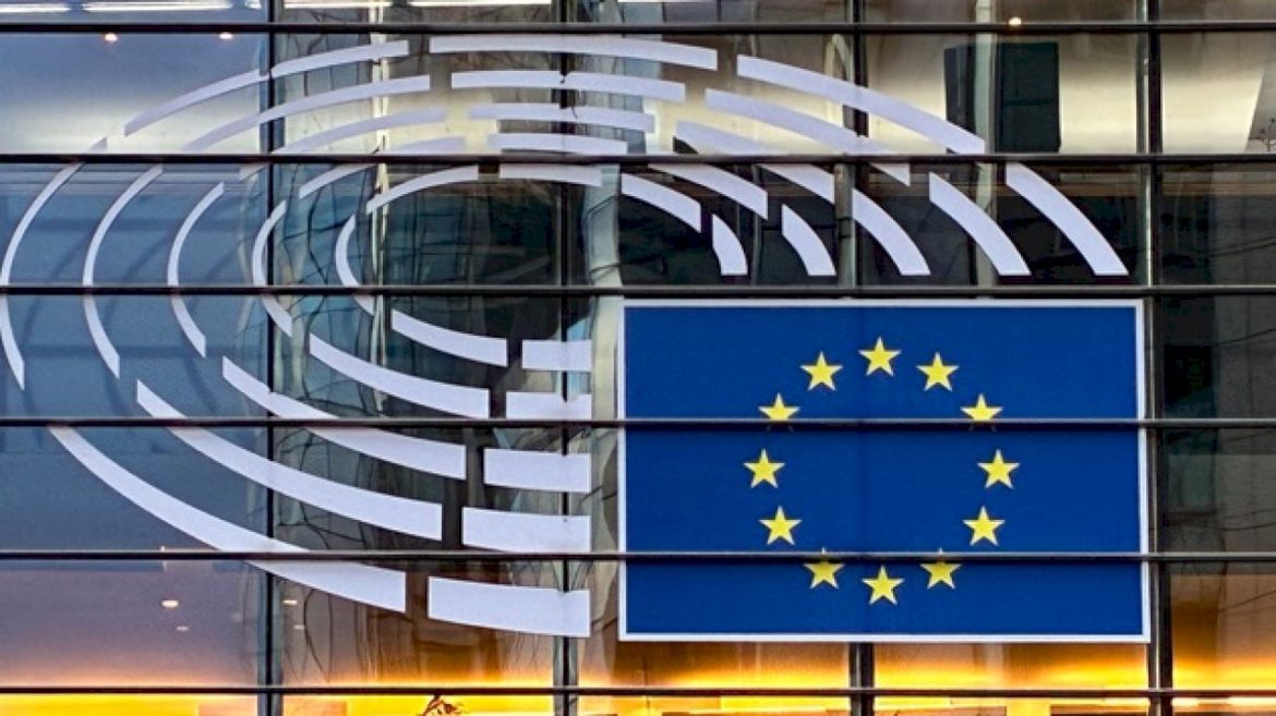 european-officials-suspend-us-trade-agreement-amid-tariff-dispute-over-greenland