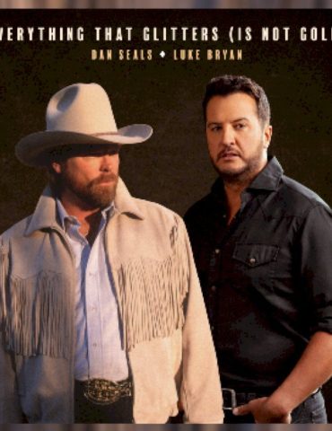 blake-shelton,-luke-bryan,-alabama-&-more-sing-‘the-last-duet’-with-dan-seals