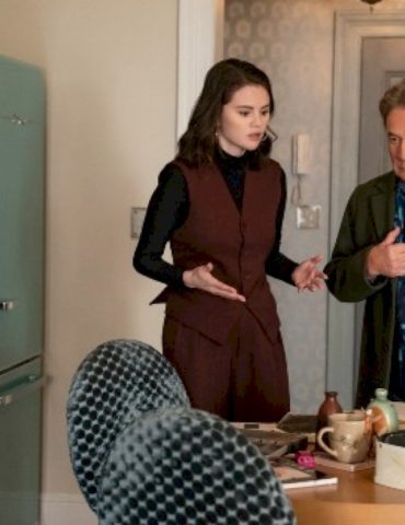 martin-short-became-the-talk-of-selena-gomez’s-wedding-thanks-to-a-cake-incident