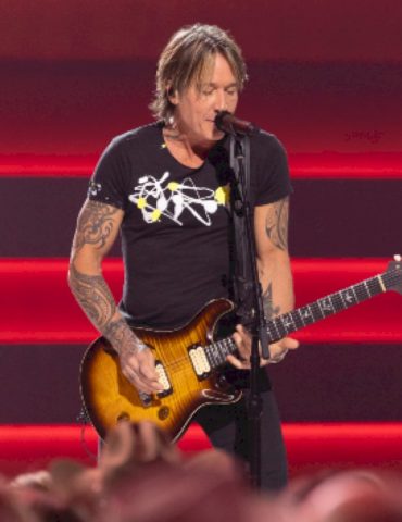 cma-touring-awards-postponed-as-nashville-deals-with-winter-weather